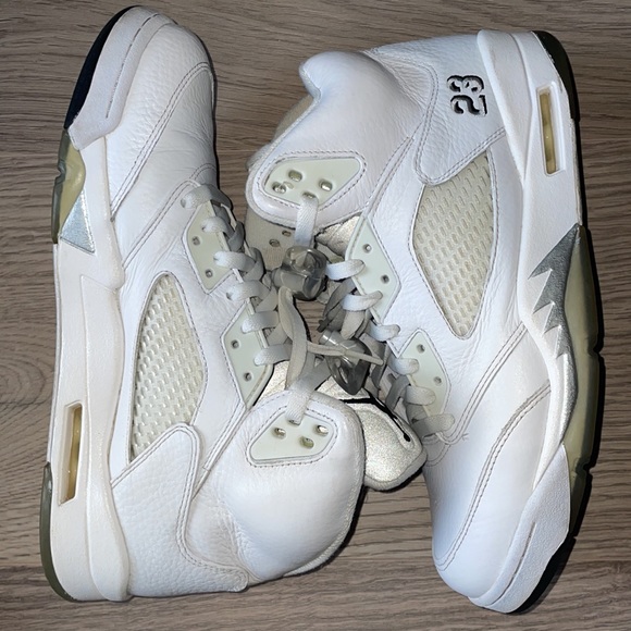 Air Jordan 5 Retro ‘Metallic White’ 2015 - Picture 2 of 7